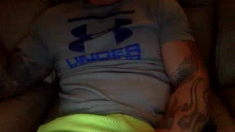 Snapshot of mjg175 chatting on December 15, 2024, 8:36 pm SexyRed online show from December 15, 2024, 8:36 pm