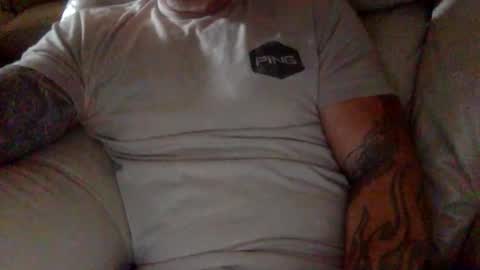Snapshot of mjg175 chatting on September 17, 2025, 8:21 pm SexyRed online show from September 17, 2025, 8:21 pm