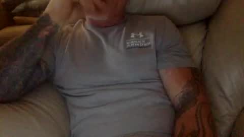 Snapshot of mjg175 chatting on July 17, 2026, 2:13 pm SexyRed online show from July 17, 2026, 2:13 pm