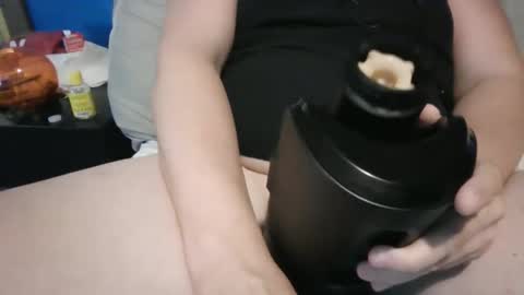 Snapshot of mlee_cam81 chatting on November 5, 2025, 6:30 pm mlee_cam81 online show from November 5, 2025, 6:30 pm