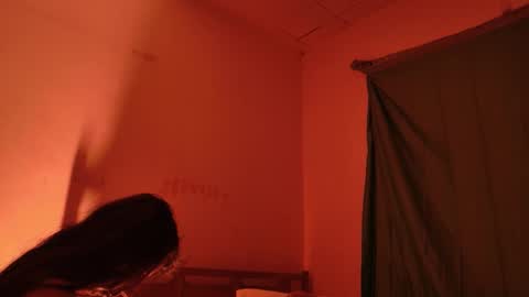 MoonLipson online show from March 20, 2026, 12:59 am