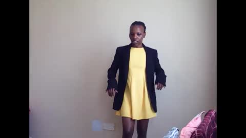 Snapshot of mlle_kali chatting on November 11, 2025, 11:32 am Mlle Kali online show from November 11, 2025, 11:32 am