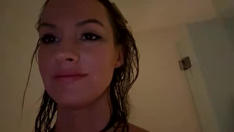 mmmmyesplease1 online show from December 17, 2024, 4:00 pm