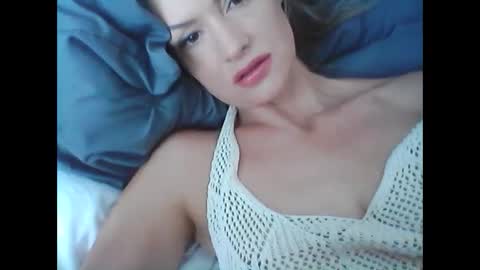 mmmmyesplease1 online show from December 20, 2024, 3:42 pm