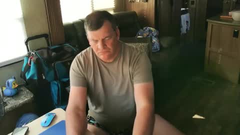 Snapshot of mmmthatsfunnn chatting on September 18, 2025, 10:01 pm mmmthatsfunnn online show from September 18, 2025, 10:01 pm