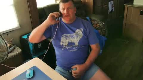 Snapshot of mmmthatsfunnn chatting on October 8, 2025, 10:18 pm mmmthatsfunnn online show from October 8, 2025, 10:18 pm