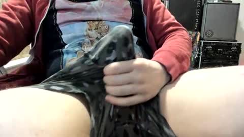 M online show from February 9, 2026, 6:50 am