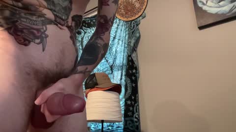 Snapshot of mntuila chatting on December 6, 2024, 6:39 pm MNTuiLa online show from December 6, 2024, 6:39 pm