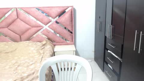 Snapshot of moan_sex1 chatting on May 3, 2026, 2:39 am Catalina online show from May 3, 2026, 2:39 am