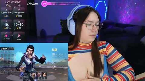 Snapshot of moaning___lisa chatting on January 9, 2025, 7:18 pm to support follow the fanclub online show from January 9, 2025, 7:18 pm