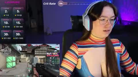 Snapshot of moaning___lisa chatting on September 27, 2025, 9:14 am to support follow the fanclub online show from September 27, 2025, 9:14 am