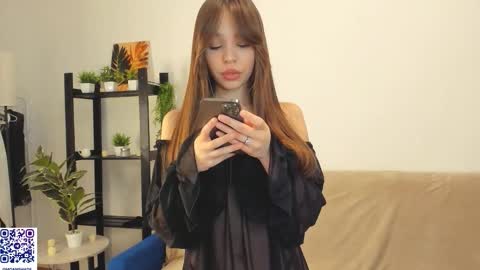 CandyStacy online show from November 17, 2025, 1:06 pm