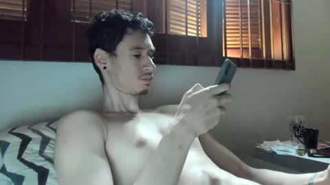 Snapshot of moderdelier chatting on December 13, 2024, 7:43 pm DigBreed online show from December 13, 2024, 7:43 pm