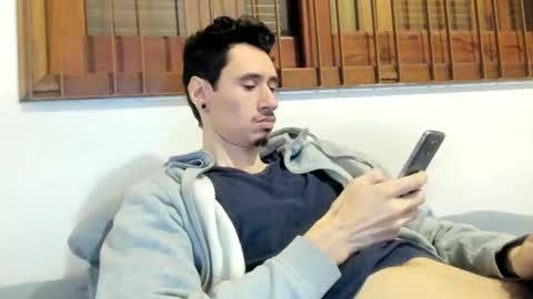 Snapshot of moderdelier chatting on December 23, 2024, 2:02 am DigBreed online show from December 23, 2024, 2:02 am