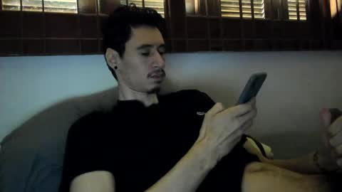 Snapshot of moderdelier chatting on January 5, 2025, 6:56 pm DigBreed online show from January 5, 2025, 6:56 pm