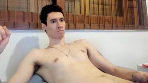 Snapshot of moderdelier chatting on January 11, 2025, 2:52 am DigBreed online show from January 11, 2025, 2:52 am