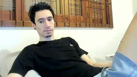 Snapshot of moderdelier chatting on February 2, 2025, 1:19 pm DigBreed online show from February 2, 2025, 1:19 pm