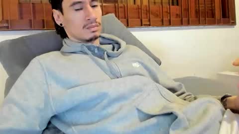 Snapshot of moderdelier chatting on September 19, 2025, 11:00 am DigBreed online show from September 19, 2025, 11:00 am