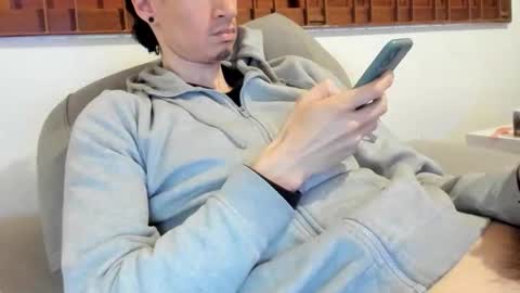 Snapshot of moderdelier chatting on October 30, 2025, 2:51 pm DigBreed online show from October 30, 2025, 2:51 pm