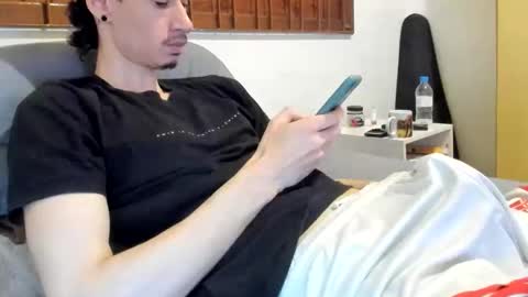 DigBreed online show from November 25, 2025, 2:11 am