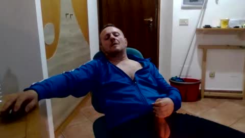 modesto1969 online show from November 9, 2025, 11:03 pm