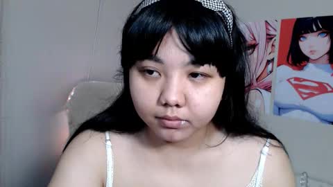 Molly online show from February 3, 2025, 3:20 am