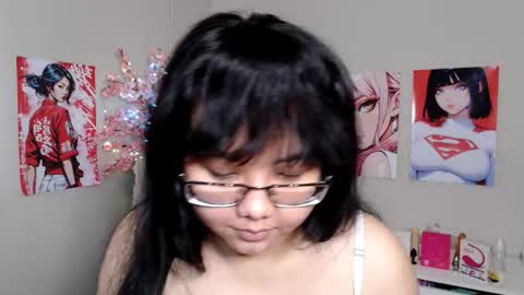 Molly online show from September 14, 2025, 4:22 am