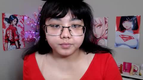 Molly online show from November 24, 2025, 4:23 am