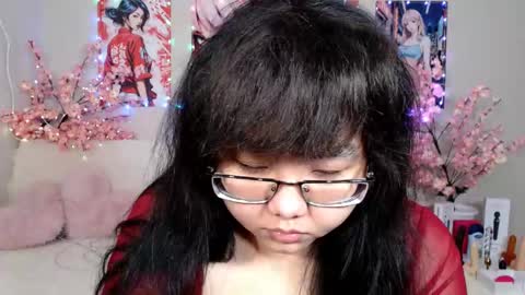 Molly online show from April 18, 2026, 4:38 am