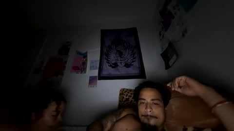 moexdesires online show from April 30, 2026, 3:35 am