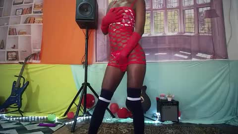 Snapshot of moghelslay chatting on February 17, 2026, 10:38 pm moghelslay online show from February 17, 2026, 10:38 pm