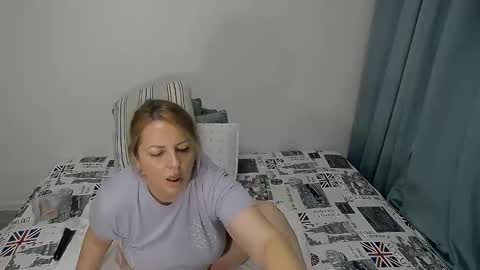 erika online show from November 9, 2025, 6:55 am