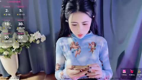 Snapshot of moli666 chatting on December 31, 2024, 3:23 am Alice online show from December 31, 2024, 3:23 am