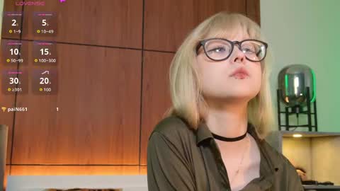 moliqin online show from April 16, 2026, 7:53 am