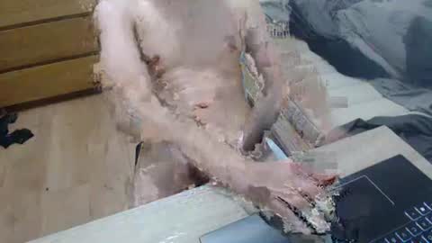 molkreid2 online show from April 13, 2026, 1:00 am