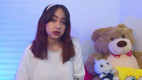 Snapshot of moll1e_ chatting on December 28, 2024, 1:29 am M o L l i E online show from December 28, 2024, 1:29 am