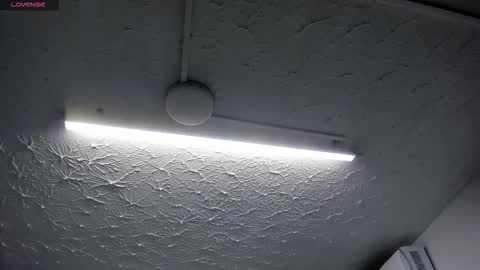 Snapshot of molliebue1 chatting on February 17, 2026, 12:01 pm Hey Guys Im Mollie online show from February 17, 2026, 12:01 pm