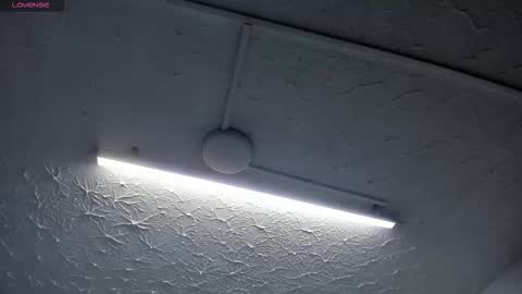 Snapshot of molliebue1 chatting on February 25, 2026, 11:53 am Hey Guys Im Mollie online show from February 25, 2026, 11:53 am