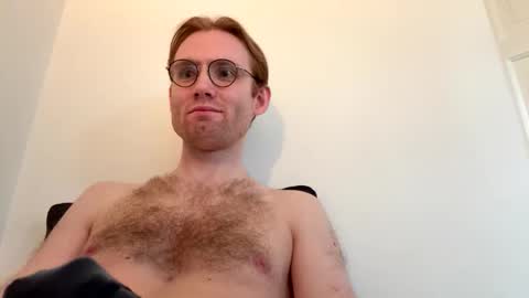 molliter online show from September 30, 2025, 2:33 pm