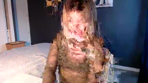 Molly online show from January 21, 2025, 3:32 pm