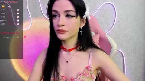 Snapshot of molly_crystall chatting on June 14, 2026, 4:14 am Molly - online show from June 14, 2026, 4:14 am