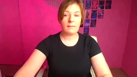 Snapshot of molly_mis chatting on December 18, 2025, 12:55 pm Molly online show from December 18, 2025, 12:55 pm