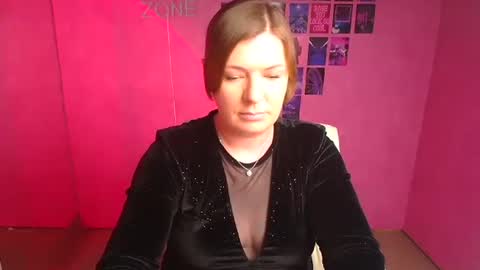 Snapshot of molly_mis chatting on January 11, 2026, 1:05 pm Molly online show from January 11, 2026, 1:05 pm