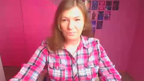 Snapshot of molly_mis chatting on January 14, 2026, 12:44 pm Molly online show from January 14, 2026, 12:44 pm
