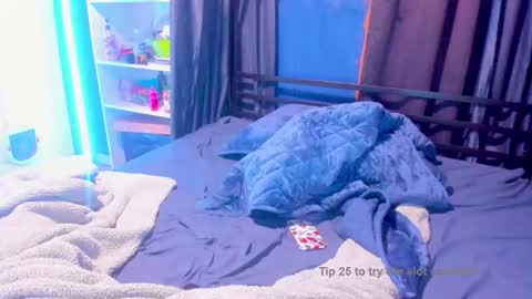 molly_moons online show from February 1, 2026, 3:10 pm