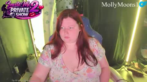 molly_moons online show from April 6, 2026, 9:38 pm