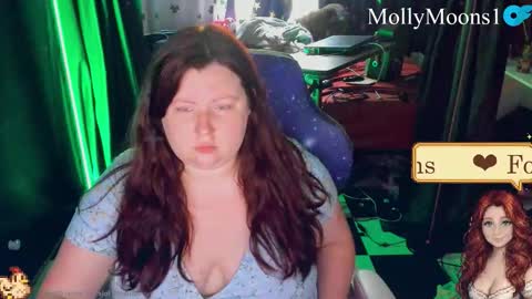 molly_moons online show from April 12, 2026, 4:12 pm