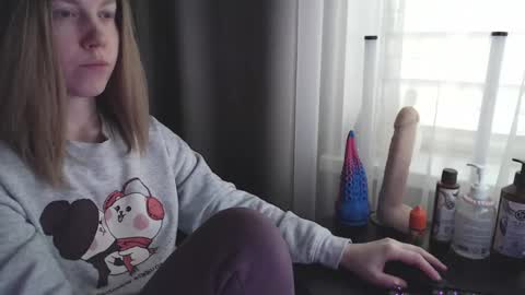 I have new photos come and see with love Molly online show from February 11, 2025, 10:48 am