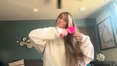 molly_theslut online show from October 8, 2025, 6:49 pm