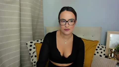 MollyCrazy online show from July 19, 2026, 4:27 am